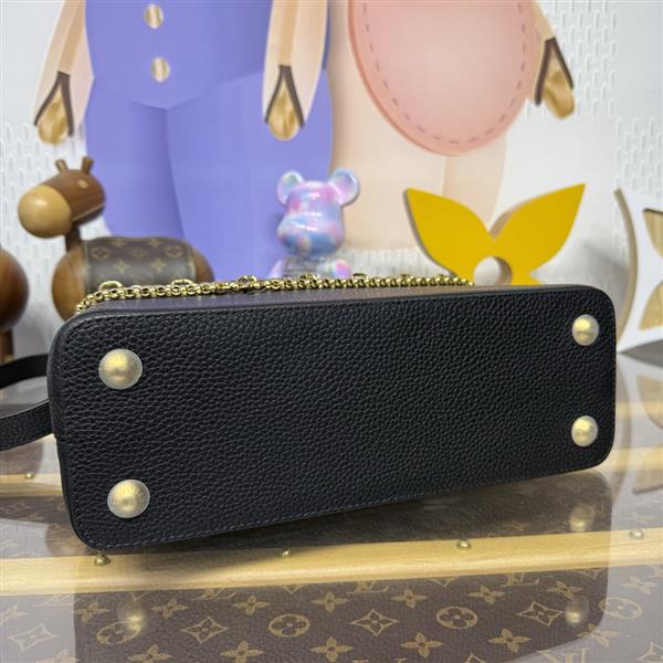 2026120185550532 270